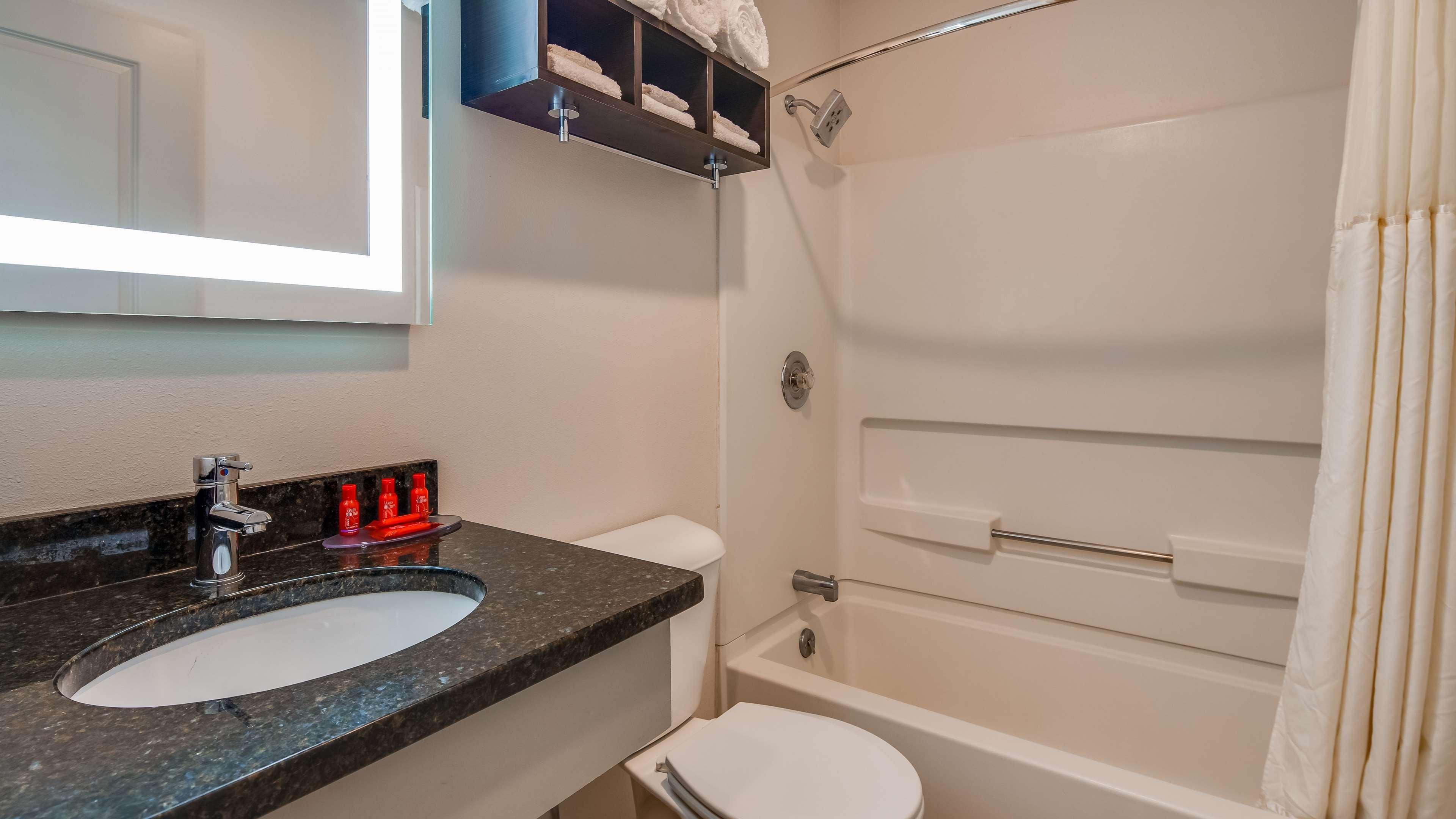 Surestay Hotel By Best Western Томсон Екстер'єр фото