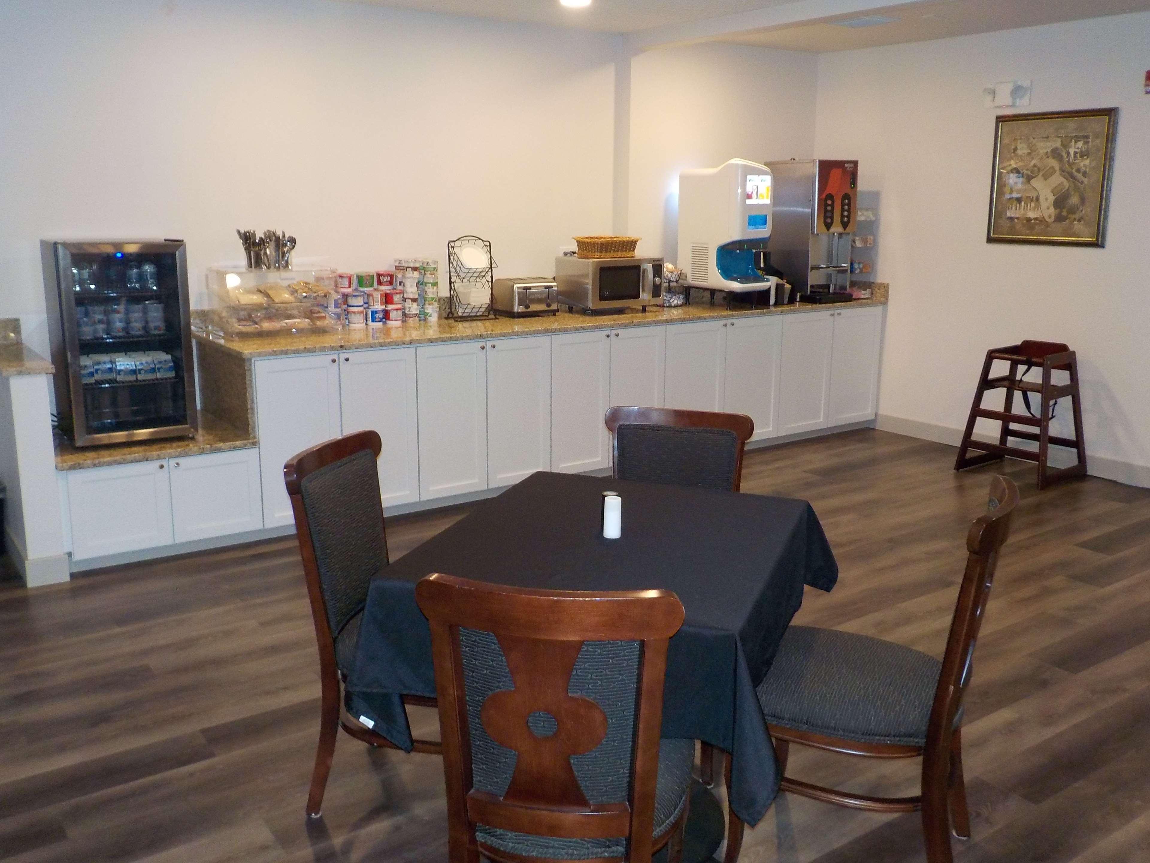 Surestay Hotel By Best Western Томсон Ресторан фото