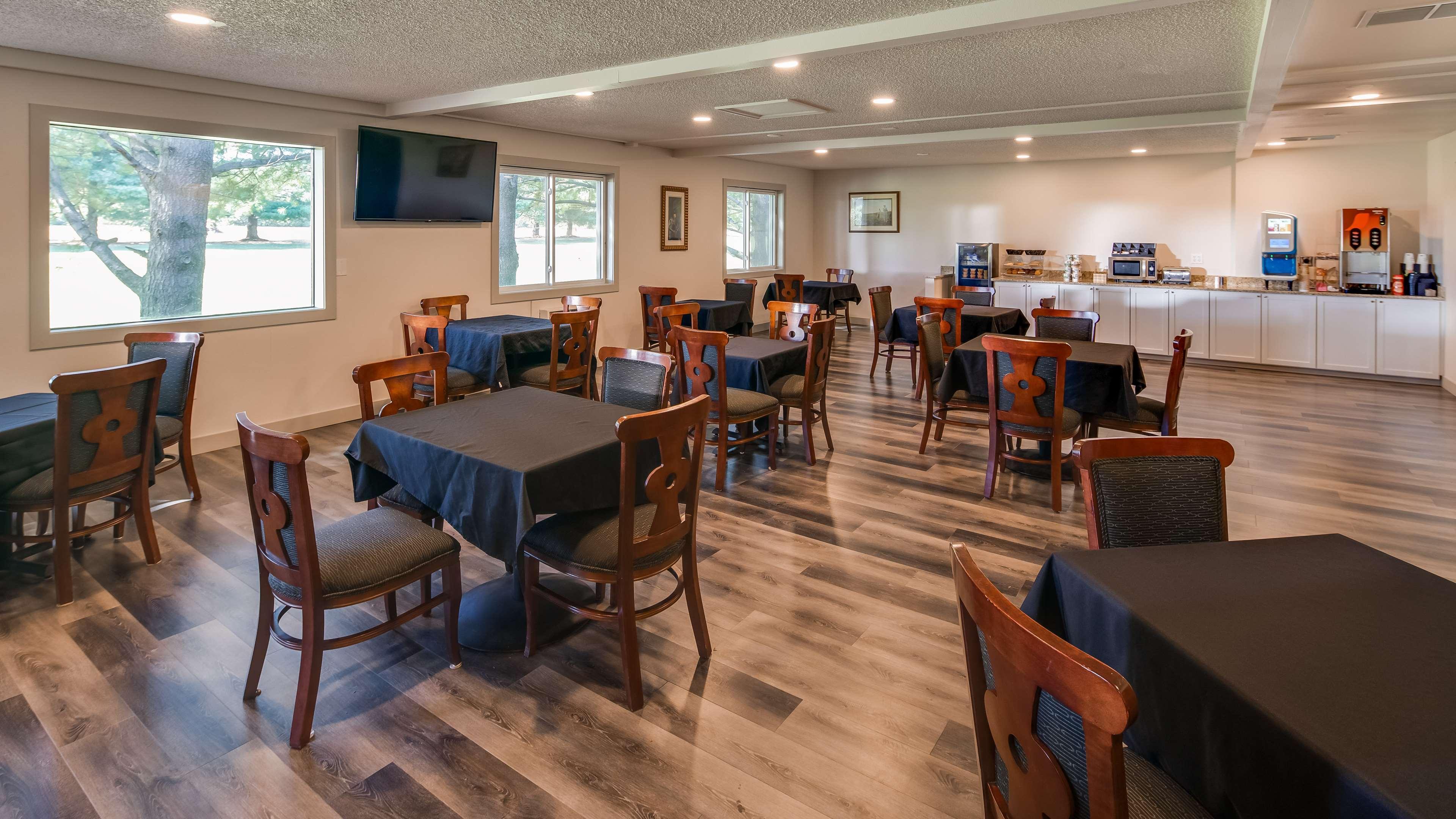 Surestay Hotel By Best Western Томсон Екстер'єр фото